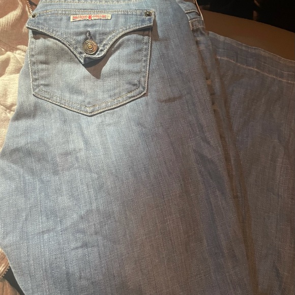Size 28 Hudson Ferris flare jeans - Picture 3 of 3